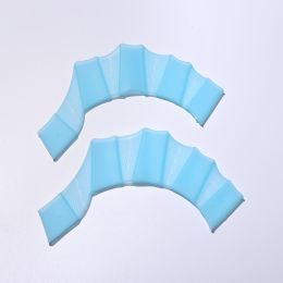 1pair Silicone Hand Webbed For Outdoor Diving Swimming (Color: Blue, size: medium)